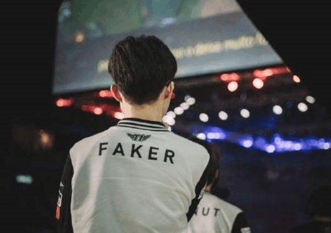 Team Spirit 主宰 aurora 晋级 IEM Cologne 2025 季后赛